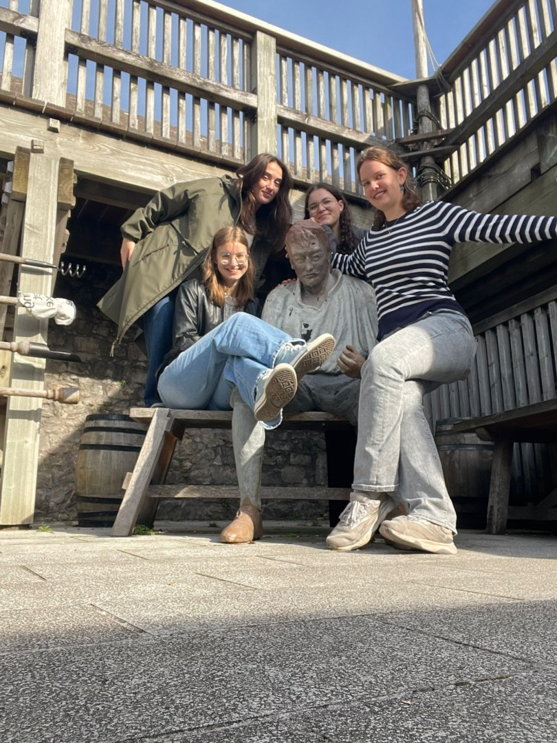 Ráka au pair programja_Barátokkal